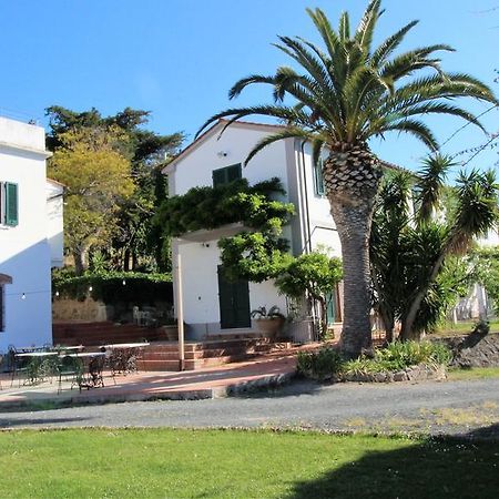Agriturismo Ss Annunziata San Vincenzo Exterior foto
